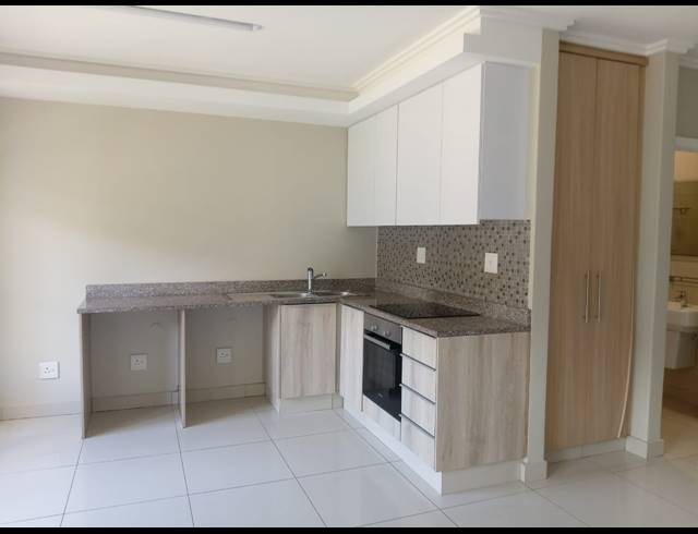 2 BEDROOM APARTMENT TO LET IN UMHLANGA RIDGE